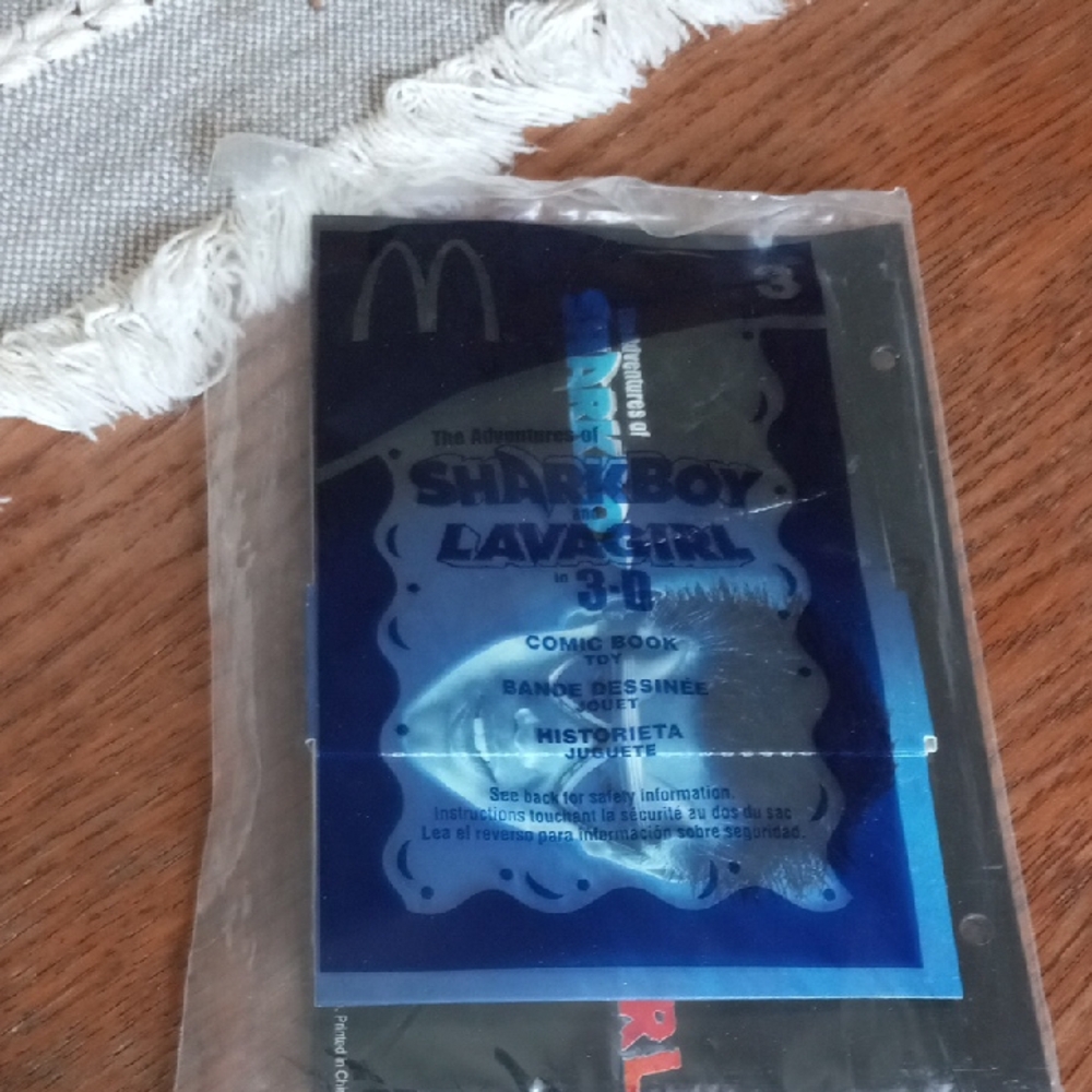 NWT Mcdonald's The Adventures Of Sharkboy And Lavagirl In 3-D Comic Book Toy
